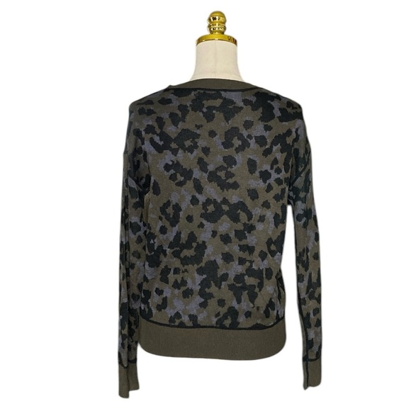 ANTHROPOLOGIE | Women’s Ethan Camo Print Sweater Size XE - Picture 8 of 10